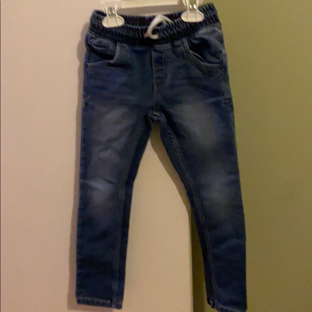 Boy’s jeans size 5T